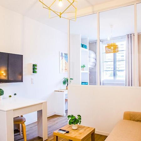La Cle Studio Clim, Wifi, Gare Et Port De Toulon Exterior photo