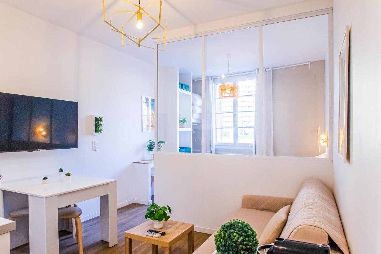 La Cle Studio Clim, Wifi, Gare Et Port De Toulon Exterior photo
